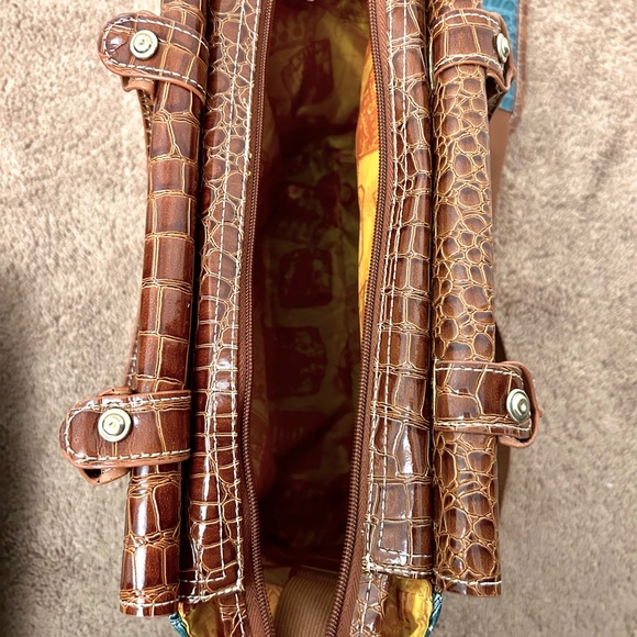 Samantha Brown Luggage - only used once, perfect condition - Picture 11 of 16